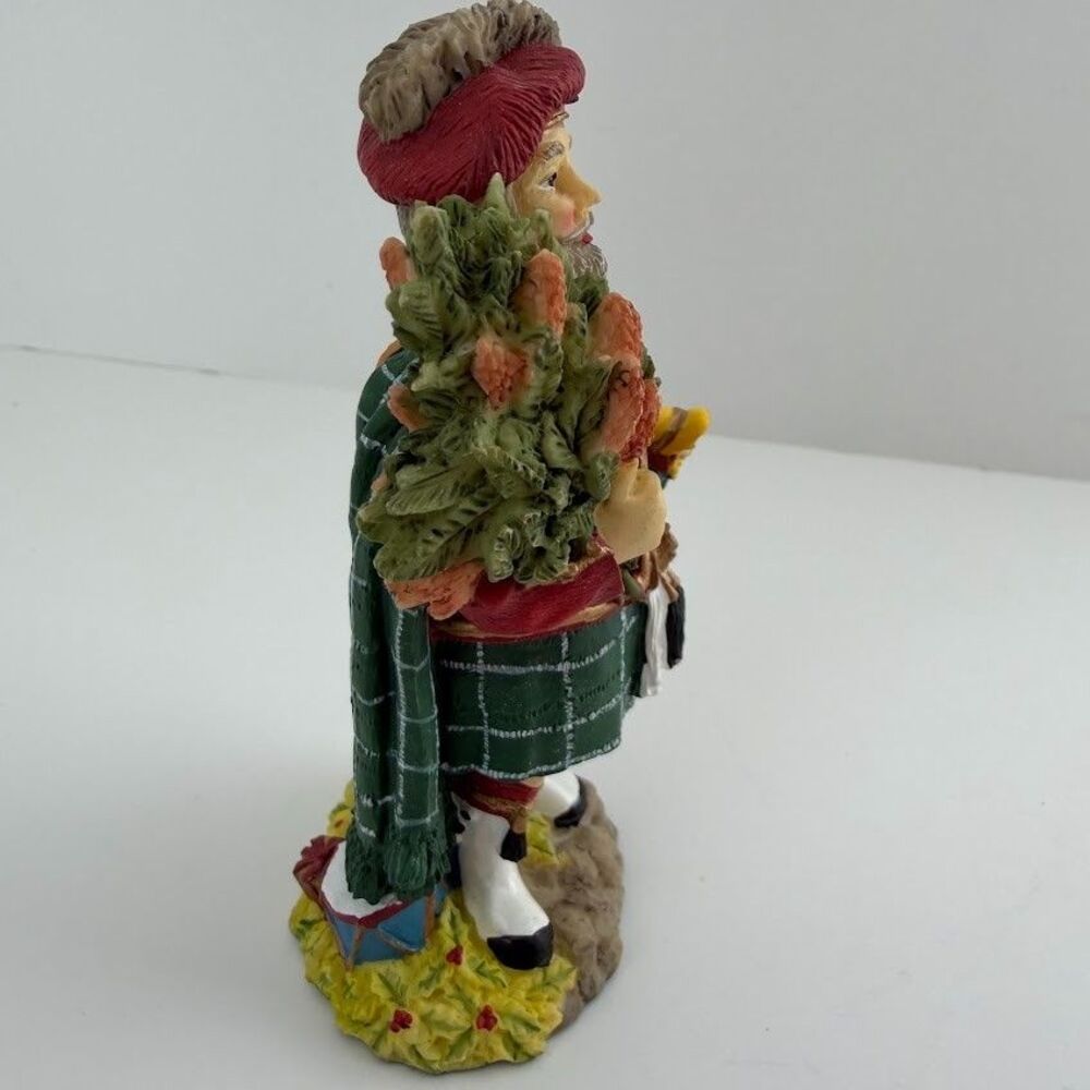 Vintage International Santa Claus Collection First Footer Scotland SC27 w Box - Picture 4 of 14